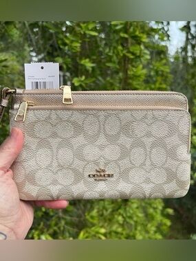 COACH Double Zip Wristlet & Phone Wallet In Signature Canvas CW968 NWT AUTHENTIC